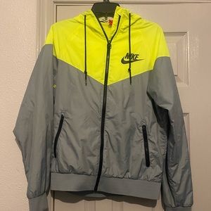Nike Windbreaker hoodie full zip small